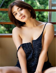 《两个人免费视频观看高清动漫-欧美人与性囗牲恔配》