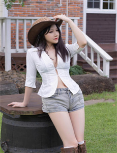 《mm131美女图 - 美女图片-高压监狱1时43分》